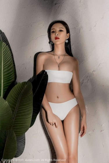 重生后秒赚1000亿吓哭老婆