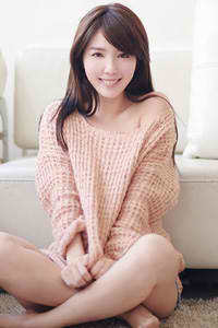 《女王用脚调教》