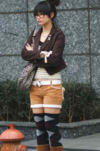 《穿比基尼的外星人》